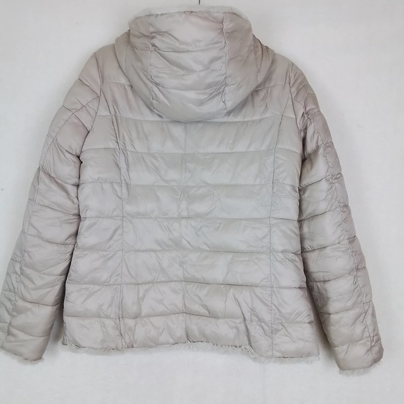 NY&Co Reversable Faux Fur Packable Down Coat Size Medium in Soft Beige - Picture 4 of 16